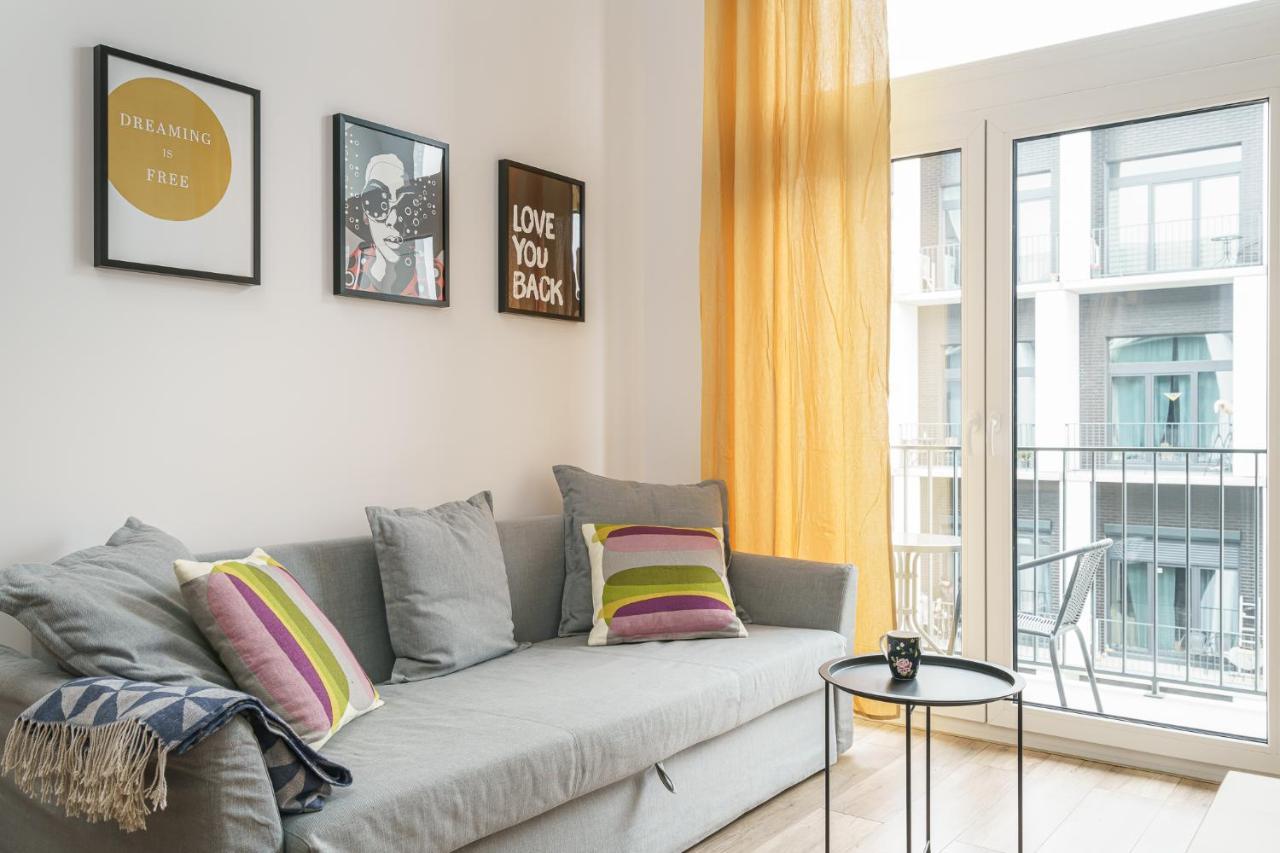 Rentplanet - Apartamenty Zarembowicza Wroclaw Ngoại thất bức ảnh