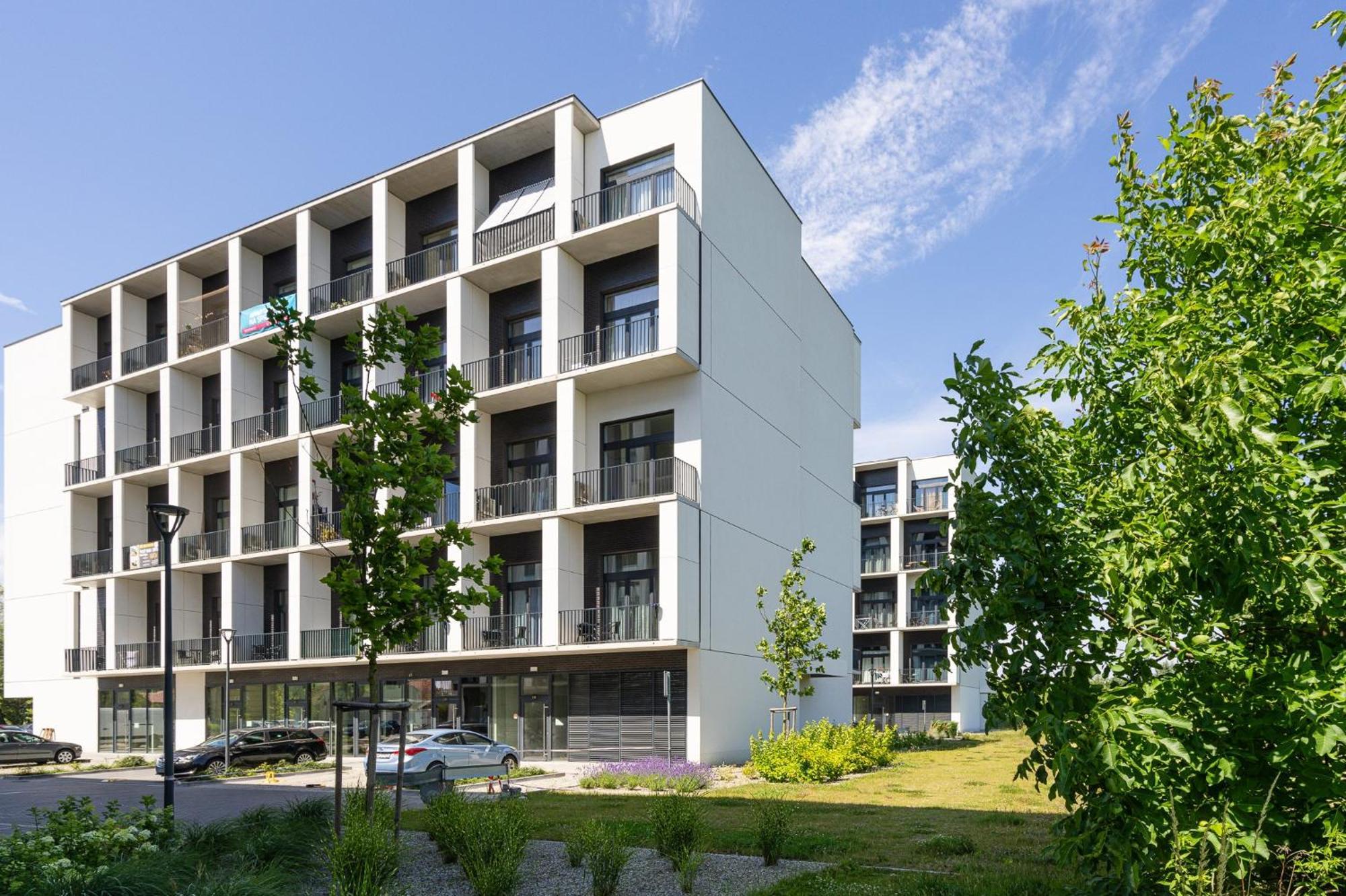 Rentplanet - Apartamenty Zarembowicza Wroclaw Ngoại thất bức ảnh