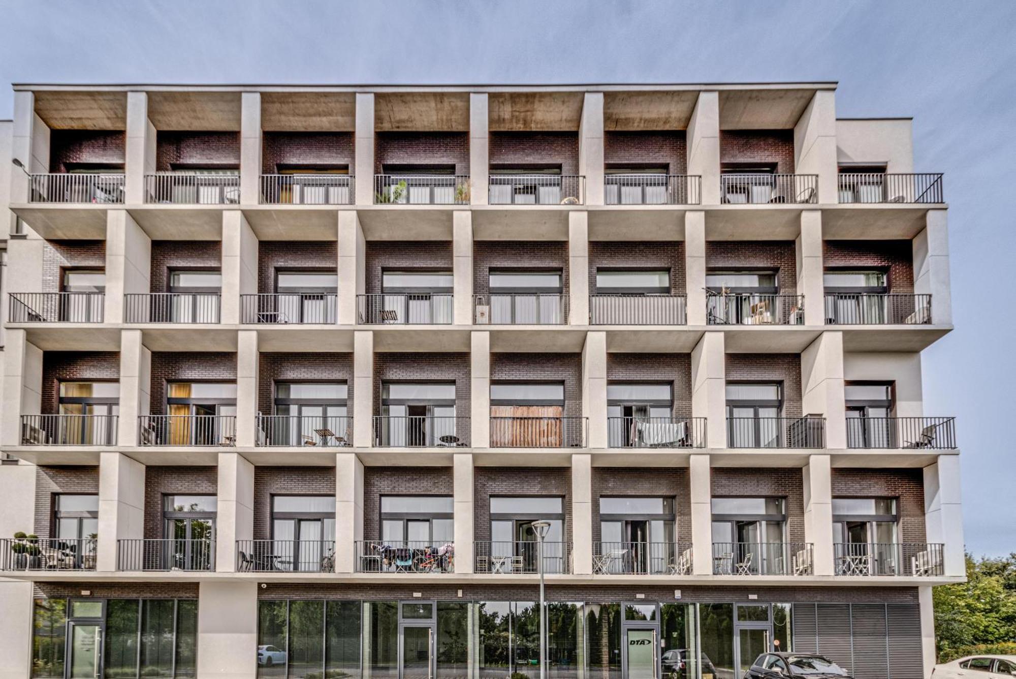 Rentplanet - Apartamenty Zarembowicza Wroclaw Ngoại thất bức ảnh
