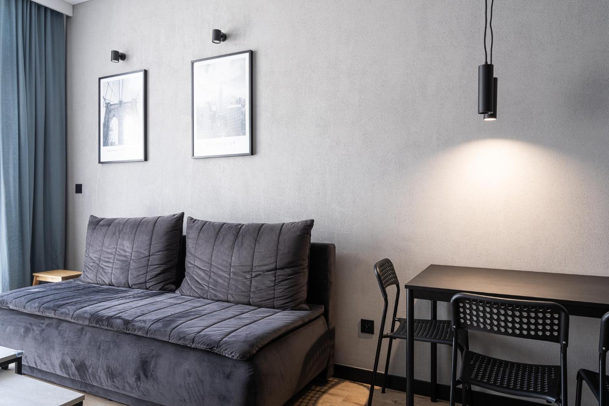 Rentplanet - Apartamenty Zarembowicza Wroclaw Ngoại thất bức ảnh
