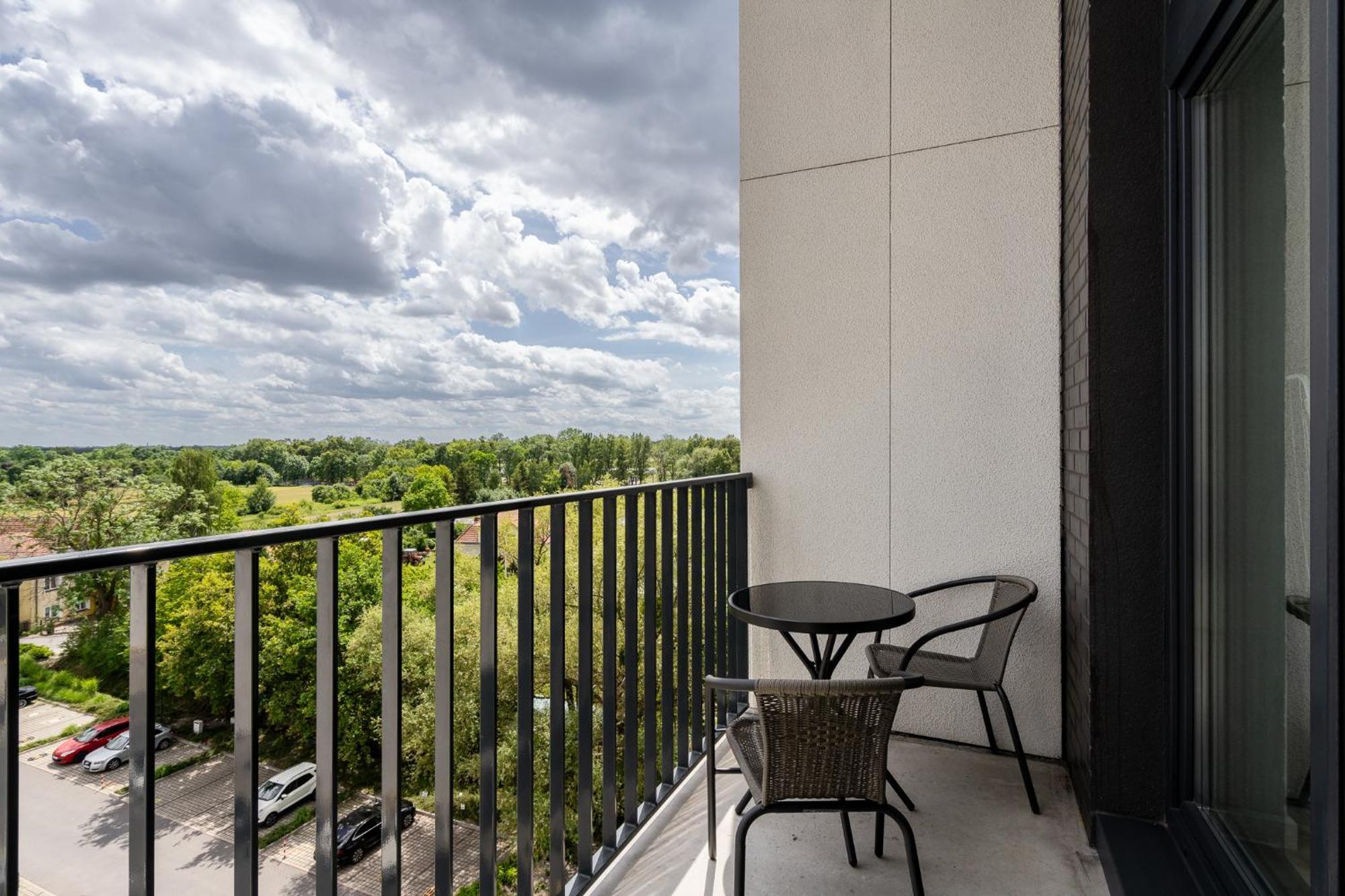 Rentplanet - Apartamenty Zarembowicza Wroclaw Ngoại thất bức ảnh